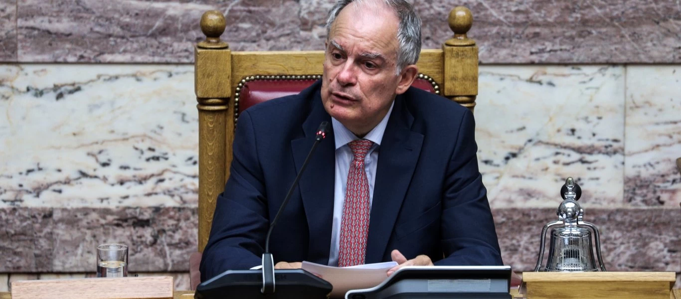 Πολυτεχνείο: Κατέθεσε στεφάνι ο Κωνσταντίνος Τασούλας (φωτο)